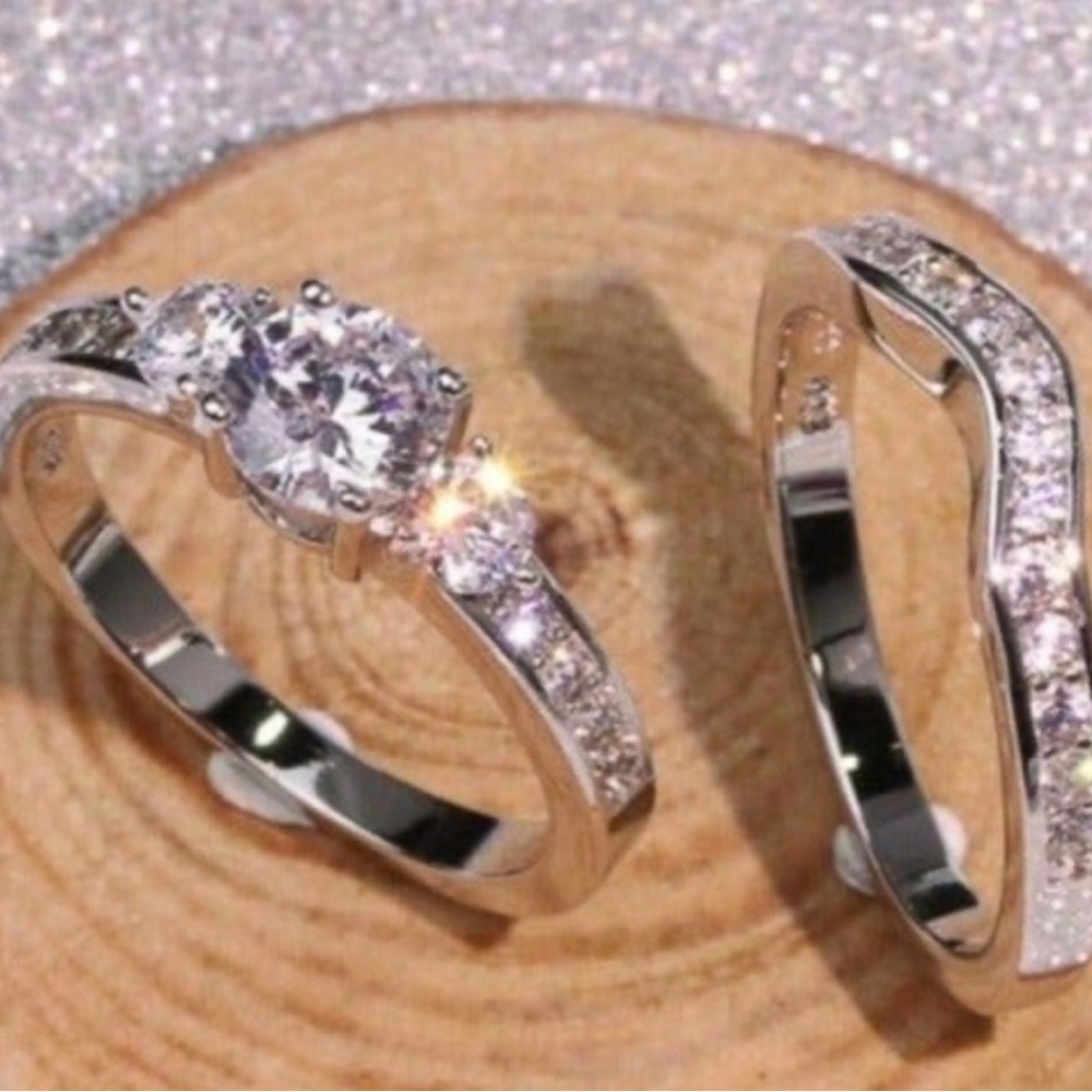 Elegant Silver Diamond Ring Set